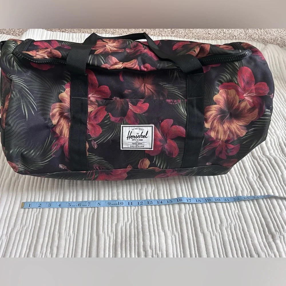 Herschel Supply Company Tropical Black Floral Duffel Bag Large - Picture 14 of 16